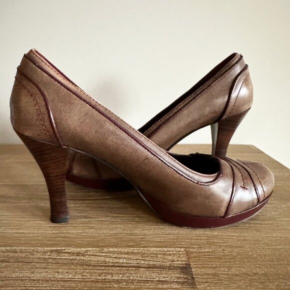 Charles David Round Toe Leather Pumps Taupe Brown Womens Size 8 - Picture 2 of 8